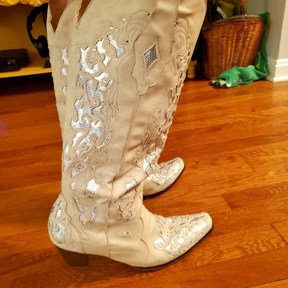 Knee high cowgirl boots